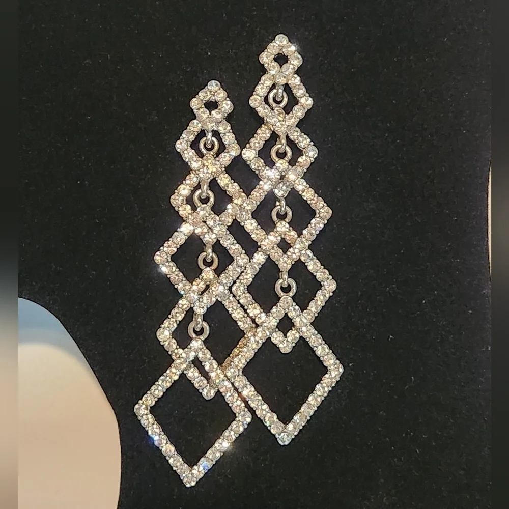 3” 2 Tier Diamond Shaped Rhinestone Dangle Earring Clear Silicone Back Stopper
